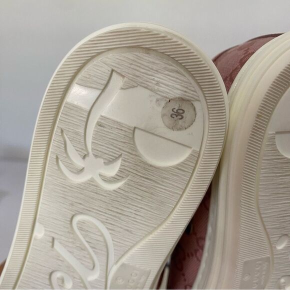 GUCCI Pink Canvas GG Low Top Sneakers - Picture 14 of 15